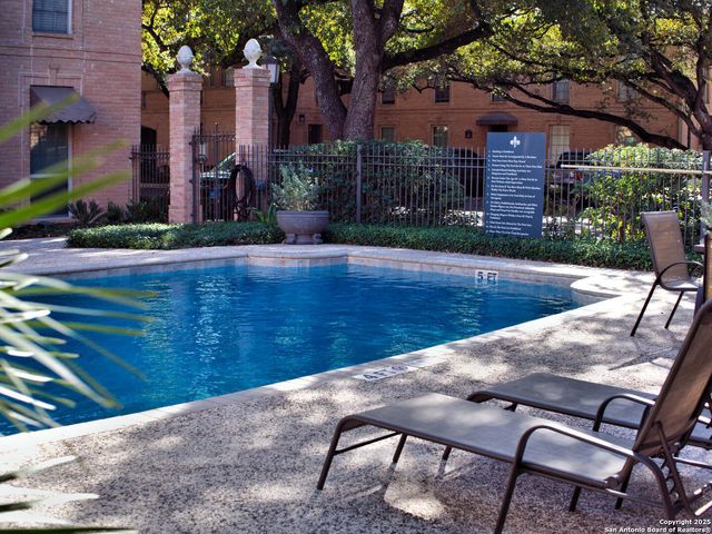 7711 Broadway Apt 20B, San Antonio, TX 78209