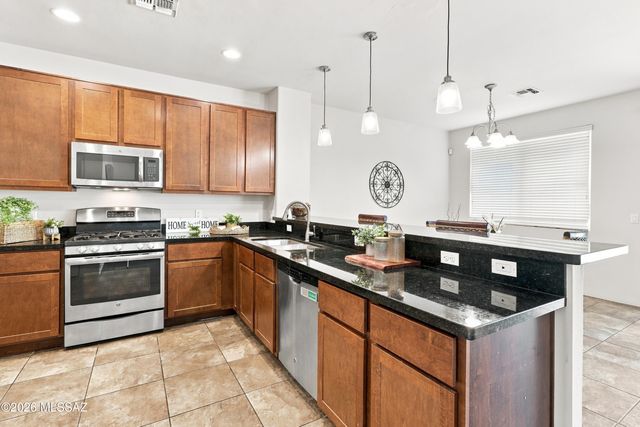 2856 N Silkie Place, Tucson, AZ 85719