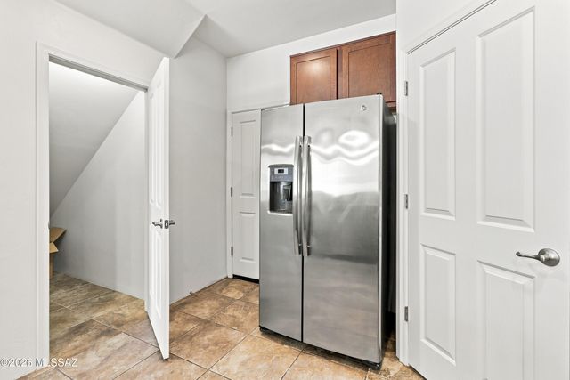 2856 N Silkie Place, Tucson, AZ 85719