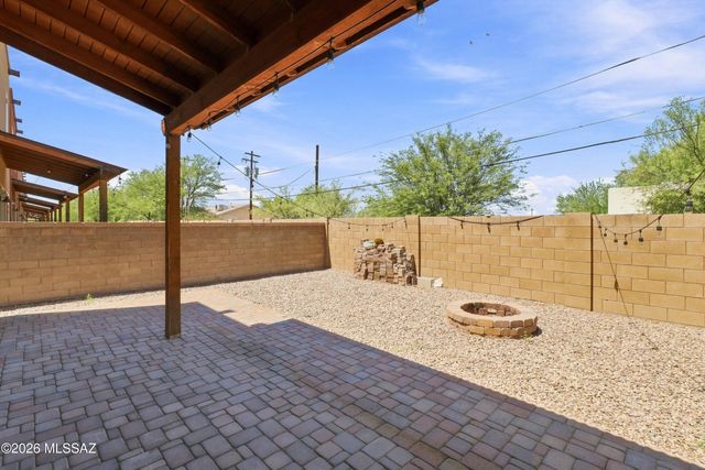 2856 N Silkie Place, Tucson, AZ 85719