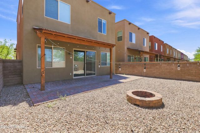 2856 N Silkie Place, Tucson, AZ 85719