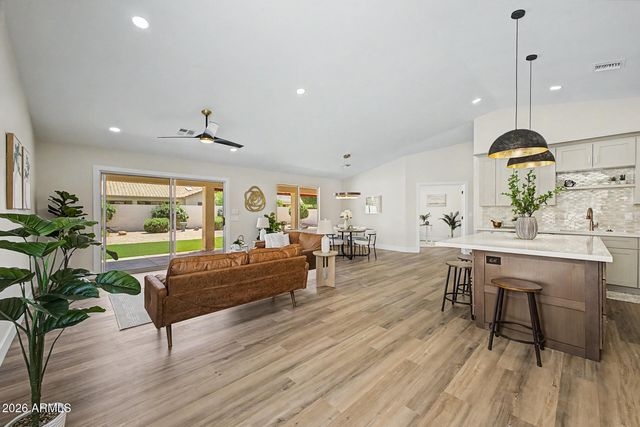 10701 E NACOMA Drive, Sun Lakes, AZ 85248