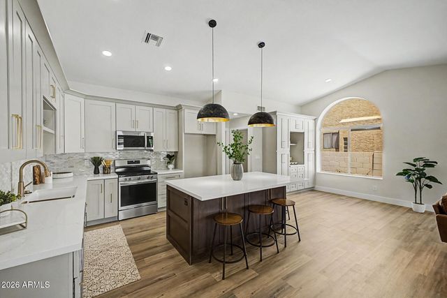10701 E NACOMA Drive, Sun Lakes, AZ 85248