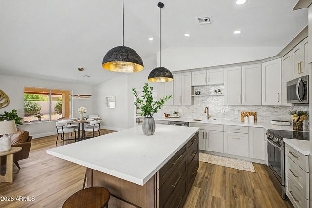 10701 E NACOMA Drive, Sun Lakes, AZ 85248