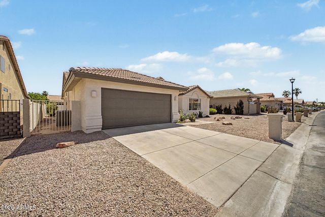10701 E NACOMA Drive, Sun Lakes, AZ 85248