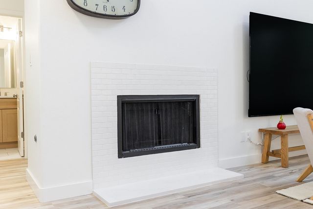 313 El Socorro LN, Austin, TX 78732