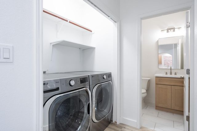 313 El Socorro LN, Austin, TX 78732