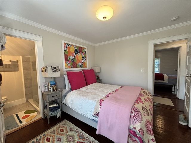 36 Grafton Street, Newport, RI 02840