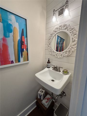 36 Grafton Street, Newport, RI 02840