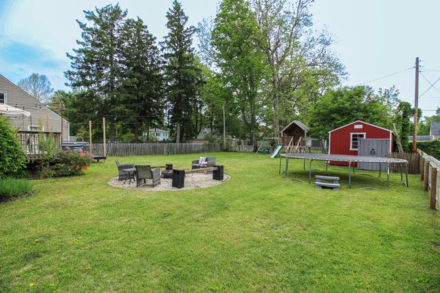 615 East Street, Three Rivers City, MI 49093