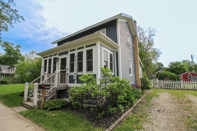 615 East Street, Three Rivers City, MI 49093