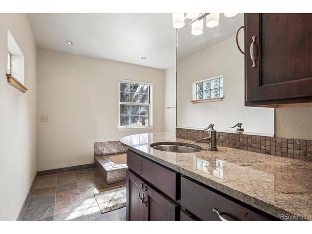 7175 S Poplar Way, Centennial, CO 80112