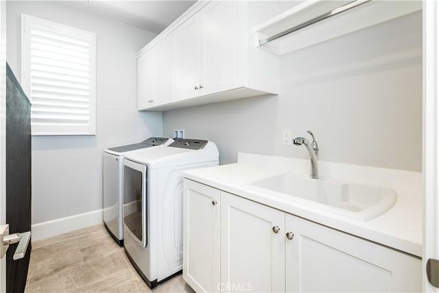 126 Donati, Irvine, CA 92602