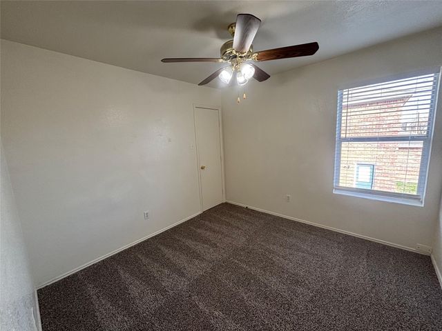 300 S Magnolia Street D, Crowley, TX 76036