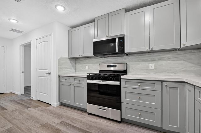 353 Todd Street, Tomball, TX 77375