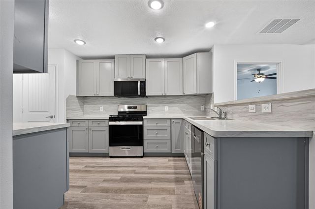 353 Todd Street, Tomball, TX 77375