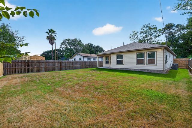 353 Todd Street, Tomball, TX 77375