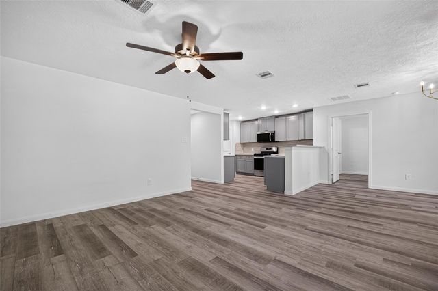 353 Todd Street, Tomball, TX 77375