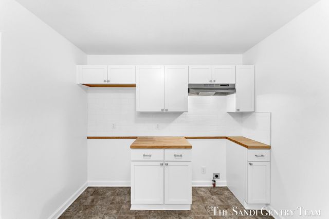 2020 W White Lake Drive, Whitehall, MI 49461