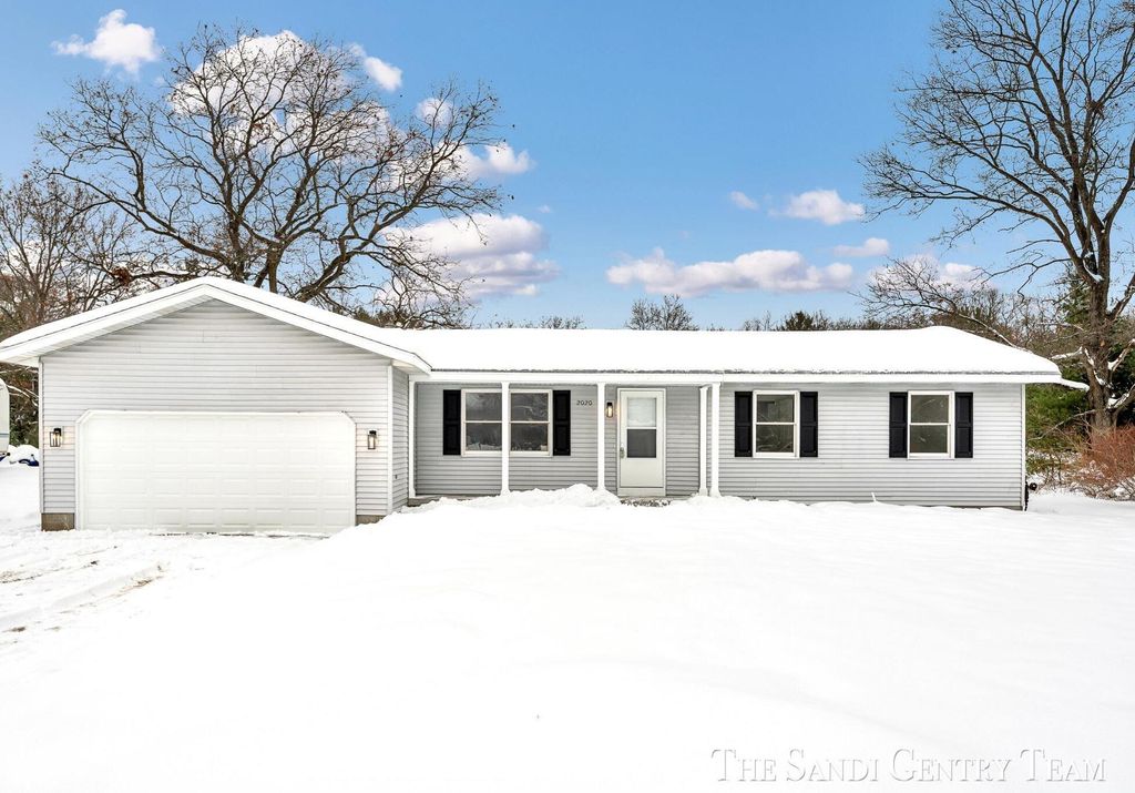 2020 W White Lake Drive, Whitehall, MI 49461