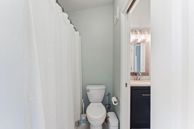 1948 Mainstreet, Hopkins, MN 55343