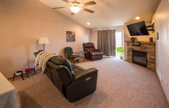 1808 Goose Lake Circle, North Liberty, IA 52317