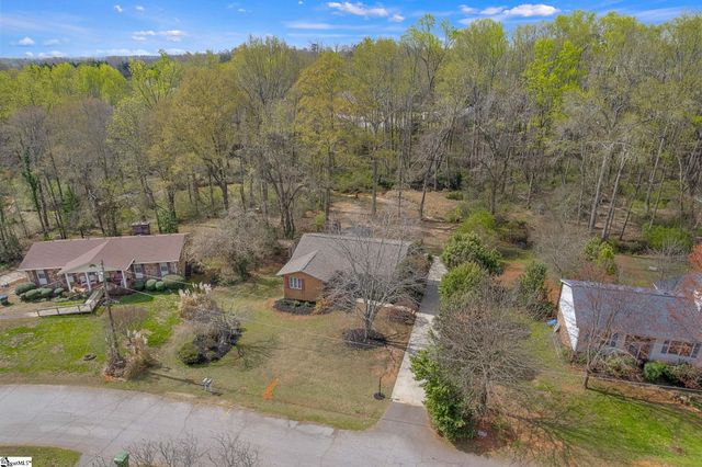 405 Bent Creek Drive, Greer, SC 29650