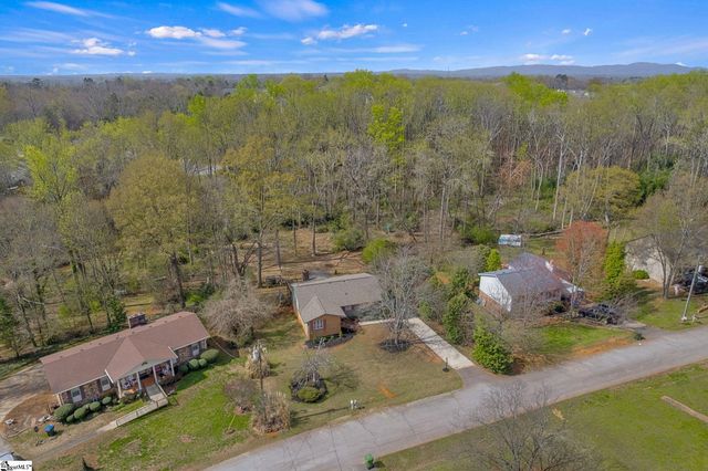 405 Bent Creek Drive, Greer, SC 29650