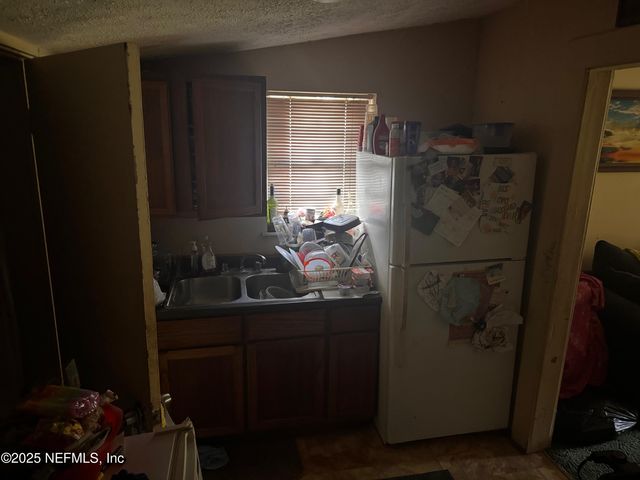 12746 WOODLAND Avenue, Jacksonville, FL 32218