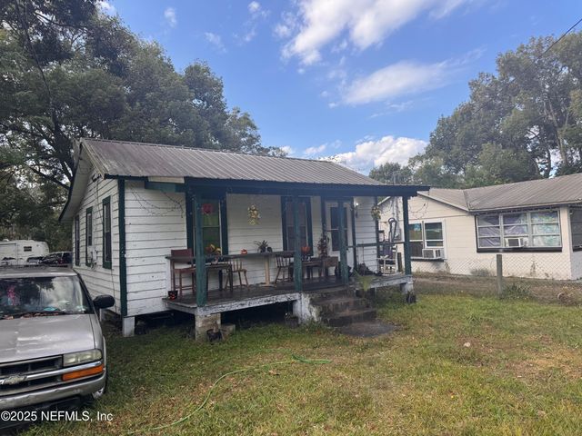 12746 WOODLAND Avenue, Jacksonville, FL 32218