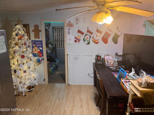 12746 WOODLAND Avenue, Jacksonville, FL 32218