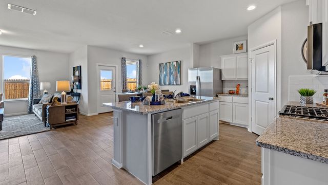 9744 MCCLANE FARM Drive, Fort Worth, TX 76036