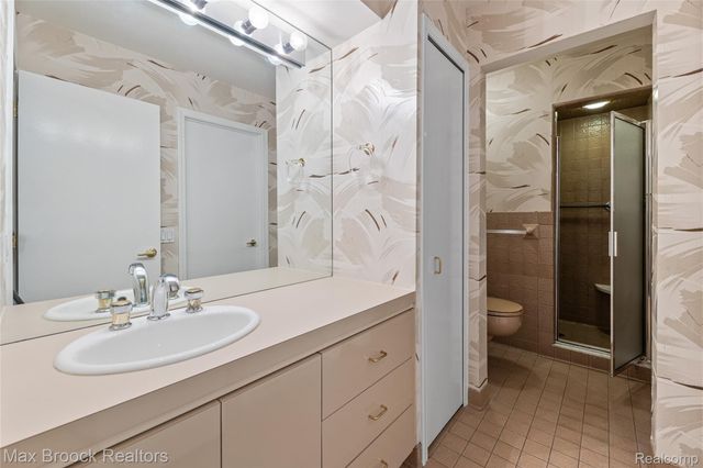 3685 Quail Hollow Drive, Bloomfield Hills, MI 48302