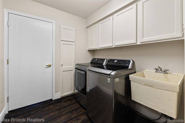 3685 Quail Hollow Drive, Bloomfield Hills, MI 48302