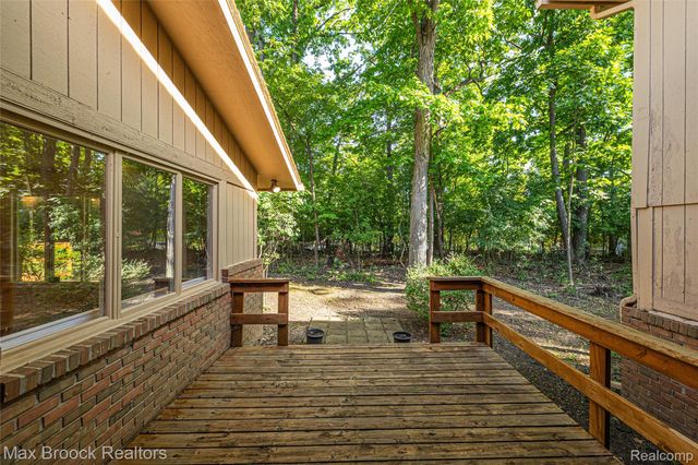 3685 Quail Hollow Drive, Bloomfield Hills, MI 48302