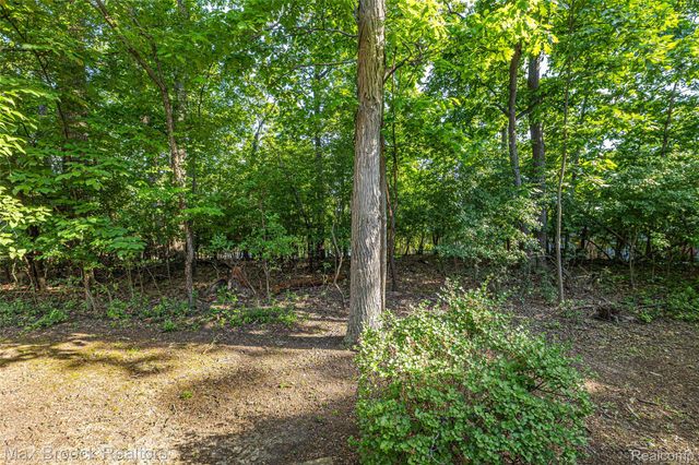 3685 Quail Hollow Drive, Bloomfield Hills, MI 48302