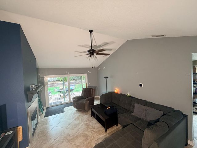 1083 BECKSTROM DR, Oviedo, FL 32765