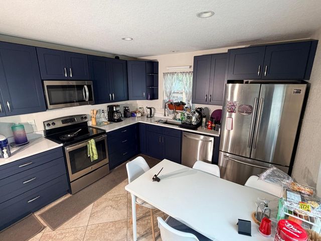 1083 BECKSTROM DR, Oviedo, FL 32765