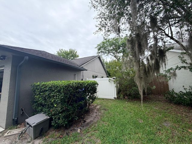 1083 BECKSTROM DR, Oviedo, FL 32765