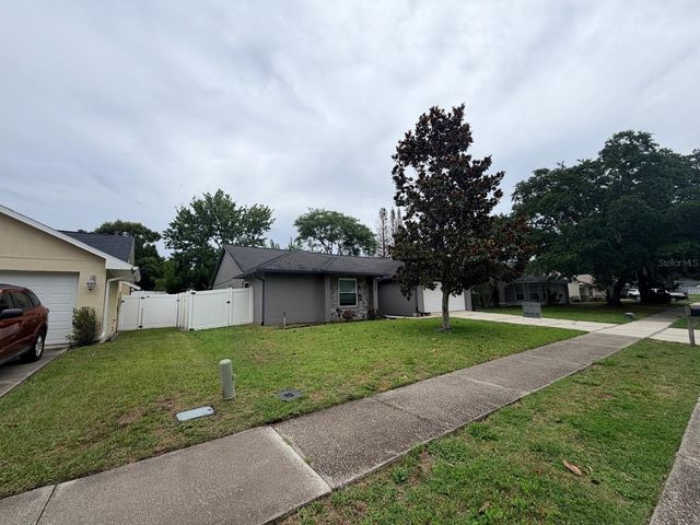 1083 BECKSTROM DR, Oviedo, FL 32765