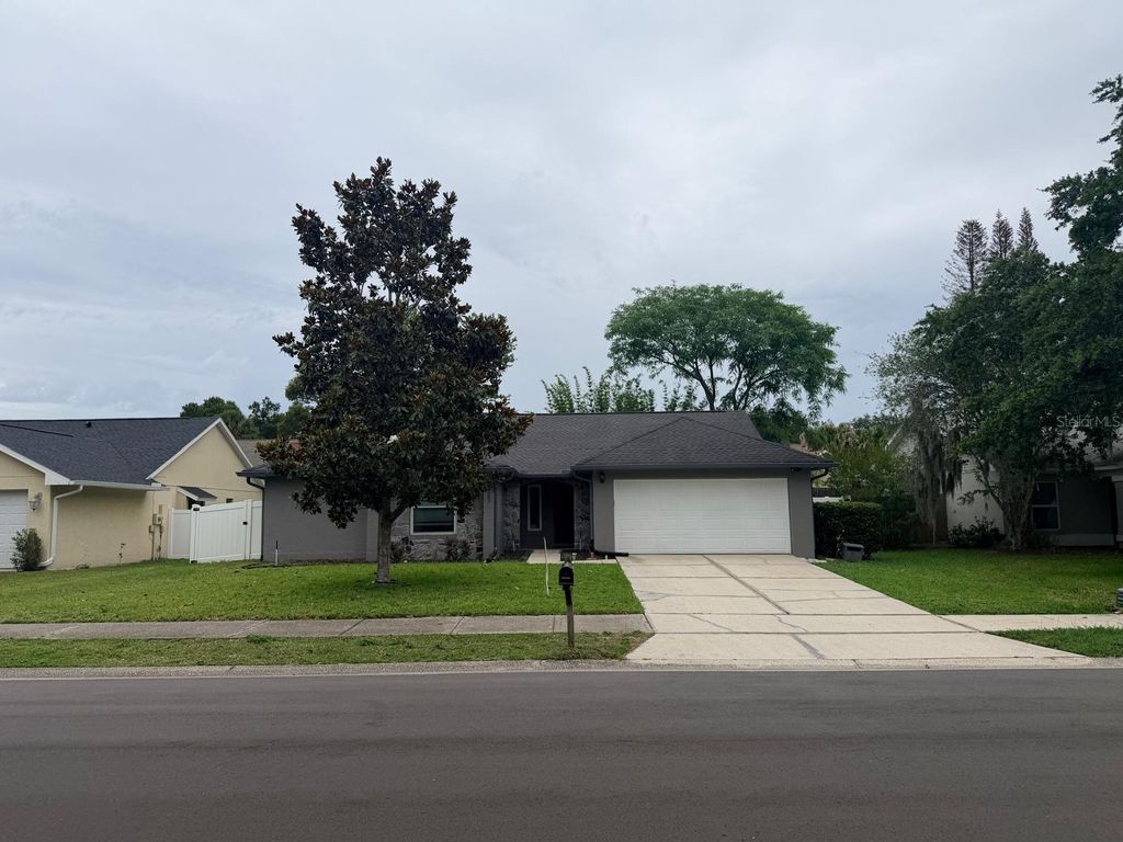 1083 BECKSTROM DR, Oviedo, FL 32765