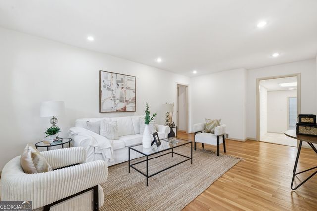 1193 Blueberry Trail, Decatur, GA 30033