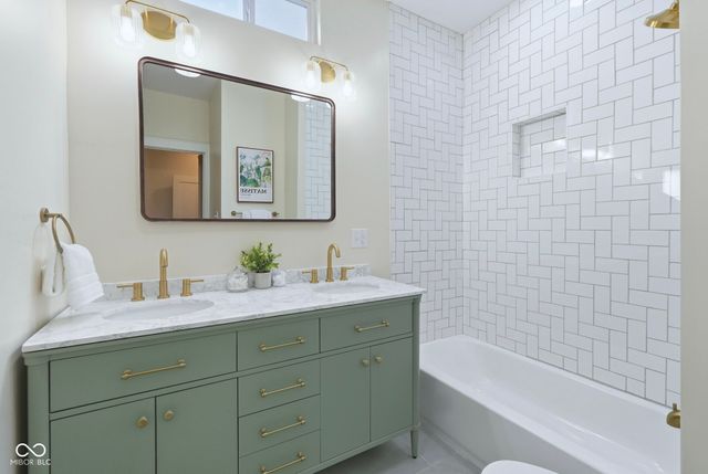 551 E 40th Street, Indianapolis, IN 46205