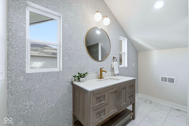 551 E 40th Street, Indianapolis, IN 46205