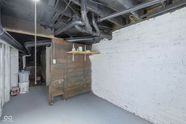 551 E 40th Street, Indianapolis, IN 46205