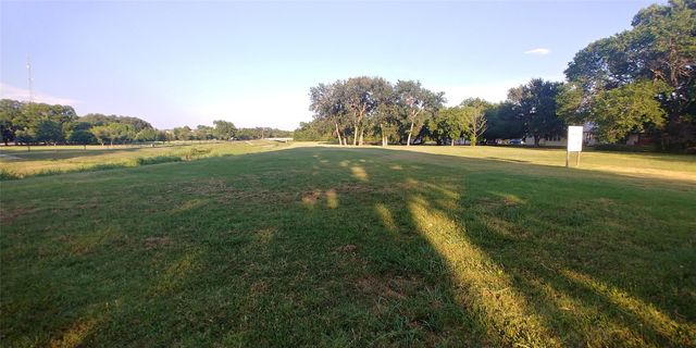 411 S Bradshaw Street, Denton, TX 76205