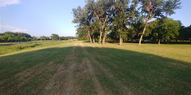 411 S Bradshaw Street, Denton, TX 76205