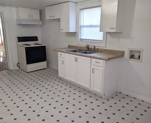 411 S Bradshaw Street, Denton, TX 76205