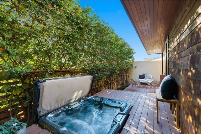 624 6th Street, Manhattan Beach, CA 90266