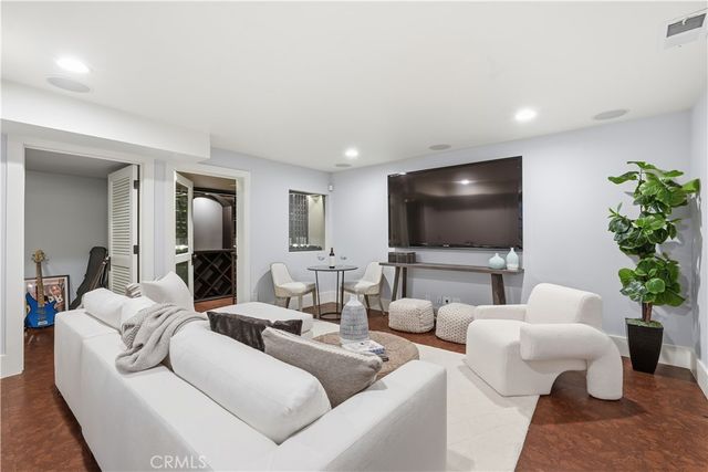 624 6th Street, Manhattan Beach, CA 90266